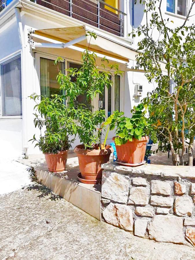 ארגאסי Baso Hilltop Apartments מראה חיצוני תמונה