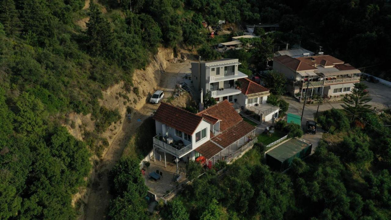 ארגאסי Baso Hilltop Apartments מראה חיצוני תמונה