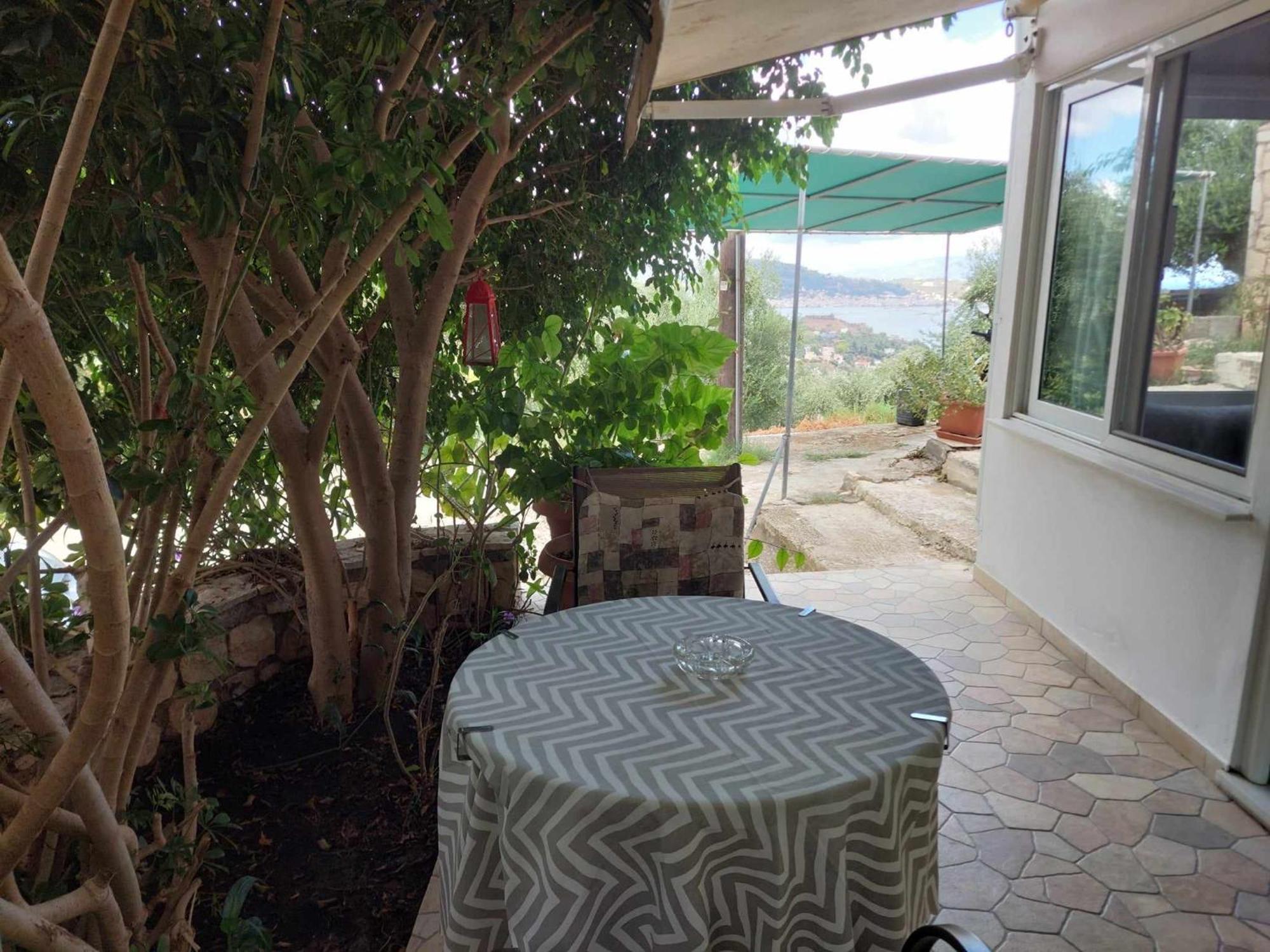 ארגאסי Baso Hilltop Apartments מראה חיצוני תמונה