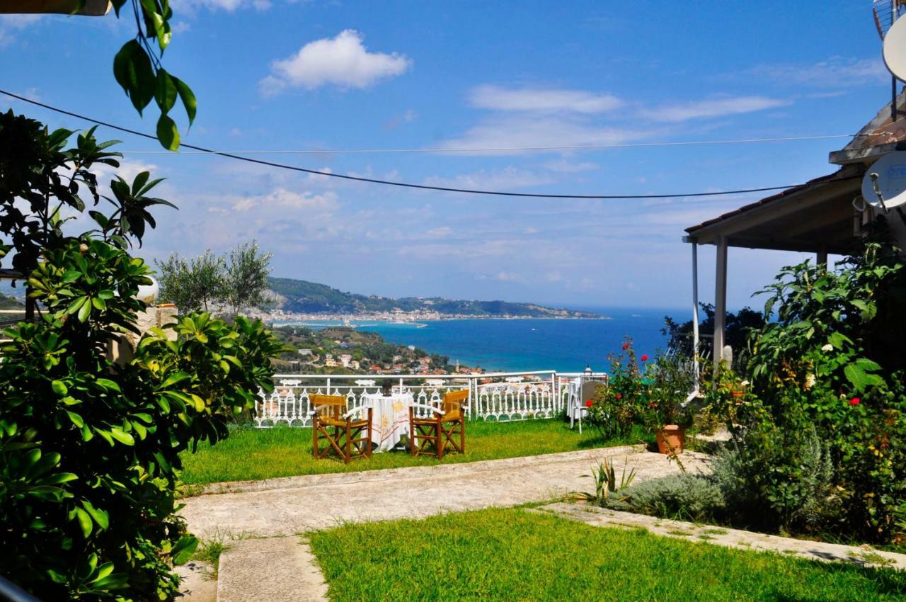 ארגאסי Baso Hilltop Apartments מראה חיצוני תמונה